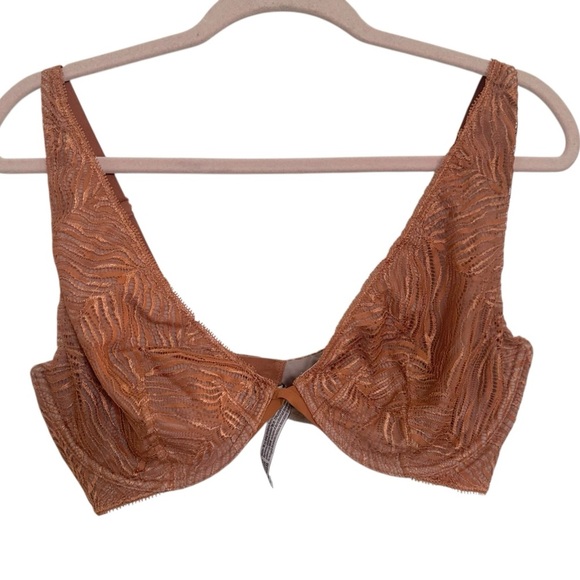 Victoria’s Secret Unlined Plunge Bra 38D Lace Camel Brown Underwire Neutral Tan - Picture 1 of 6